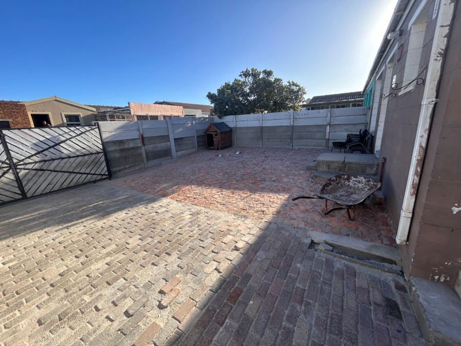 2 Bedroom Property for Sale in Rocklands Western Cape